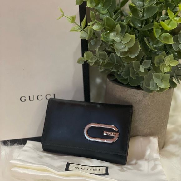 Gucci Key Wallet - Picture 1 of 7
